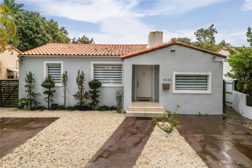 2520 Sw 13th St, Miami, FL, 33145-1213 | Card Image