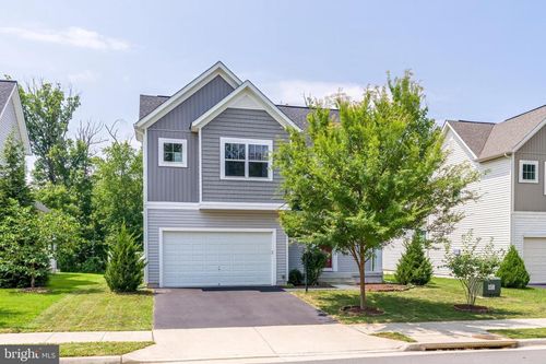 12199 Aster Rd, BRISTOW, VA, 20136-2211 | Card Image