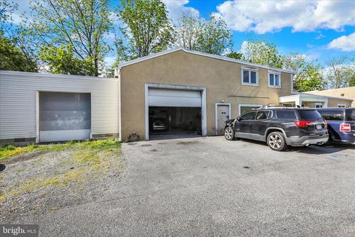 2125 Portland Ave, READING, PA, 19609-2024 | Card Image