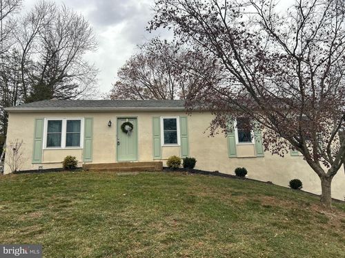 479 Douglas Dr, WEST CHESTER, PA, 19380-1119 | Card Image