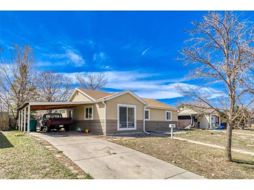 987 Vaughn St, Aurora, CO, 80011-6551 | Card Image