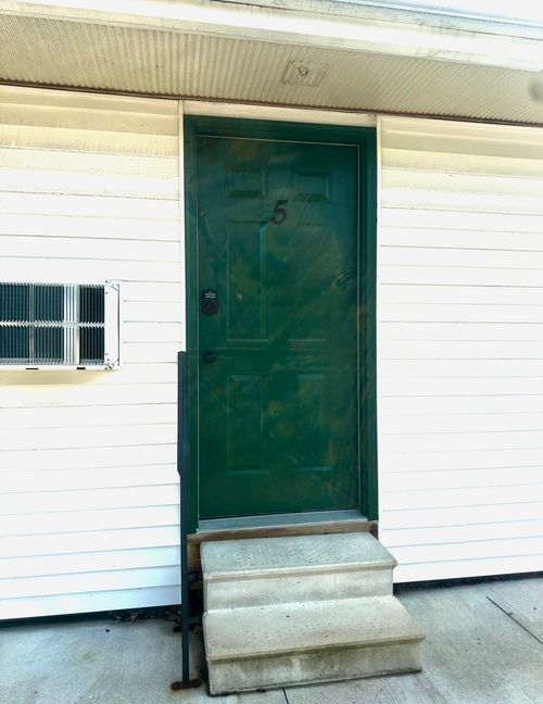 apt-5-25731 W Bridge St, Channahon, IL, 60410-5430 | Card Image