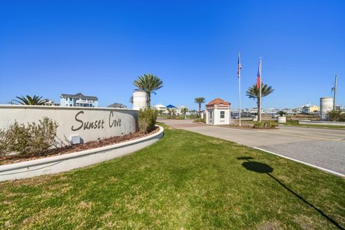 21314 Scissor Tail Ln, Galveston, TX, 77554-1145 | Card Image