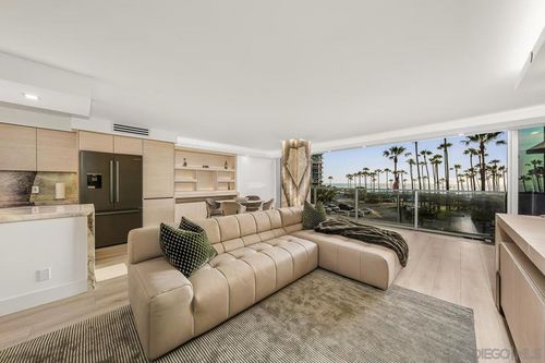 210-1820 Avenida Del Mundo, Coronado, CA, 92118-3002 | Card Image