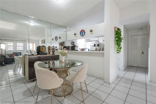 5-20 - 18210 Mediterranean Blvd, Condo with 2 bedrooms, 2 bathrooms and null parking in Hialeah FL | Image 5