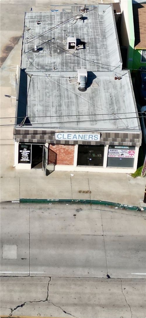 10231 Old River School, Downey, CA, 90241 | Card Image