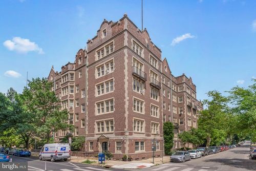 b210-351 S 47th St, PHILADELPHIA, PA, 19143-6816 | Card Image
