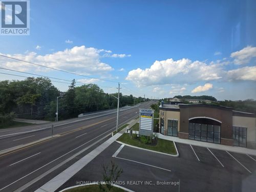 c5-main-873 Fairway Road N, Kitchener, ON, N2A0M3 | Card Image