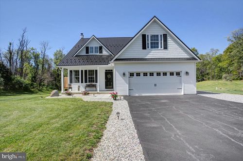 670 Zeigler Rd, Dover, PA, 17315-2145 | Card Image