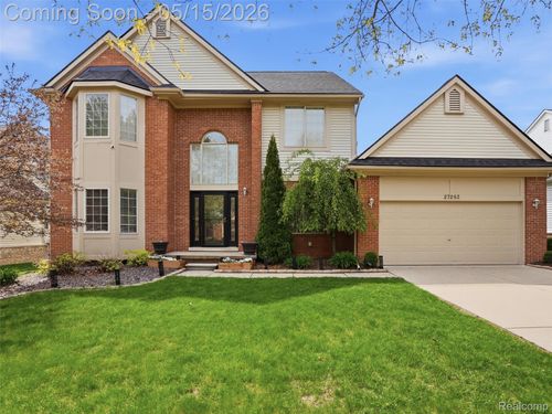 27283 Winterset Cir, Farmington Hills, MI, 48334-4065 | Card Image