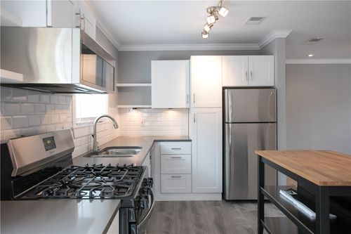 b-1103 Booker Ave, Austin, TX, 78752-3285 | Card Image