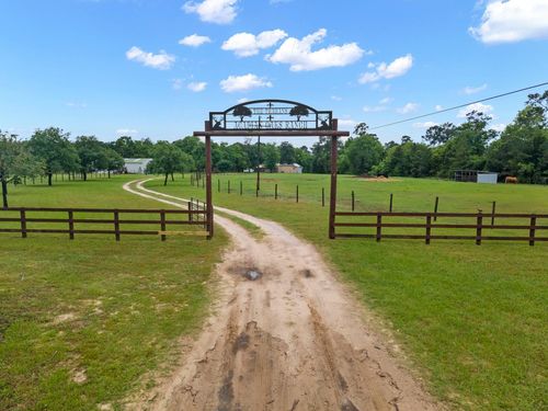 8743 Ranch Rd, Village Mills, TX, 77663 | Card Image