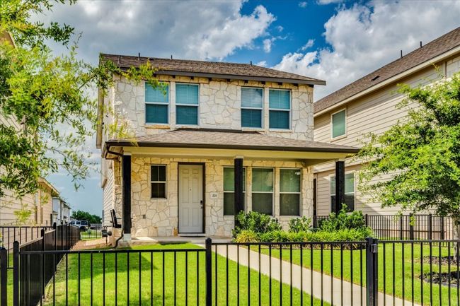 221 Delaware Mountains Ter, House other with 3 bedrooms, 3 bathrooms and 2 parking in Dripping Springs TX | Image 5