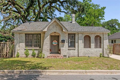 2716 Edgewood St, Mobile, AL, 36607-1601 | Card Image