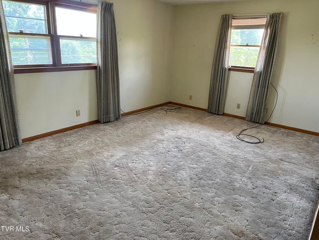 211 Overview Loop, House other with 3 bedrooms, 3 bathrooms and null parking in Jonesville VA | Image 20