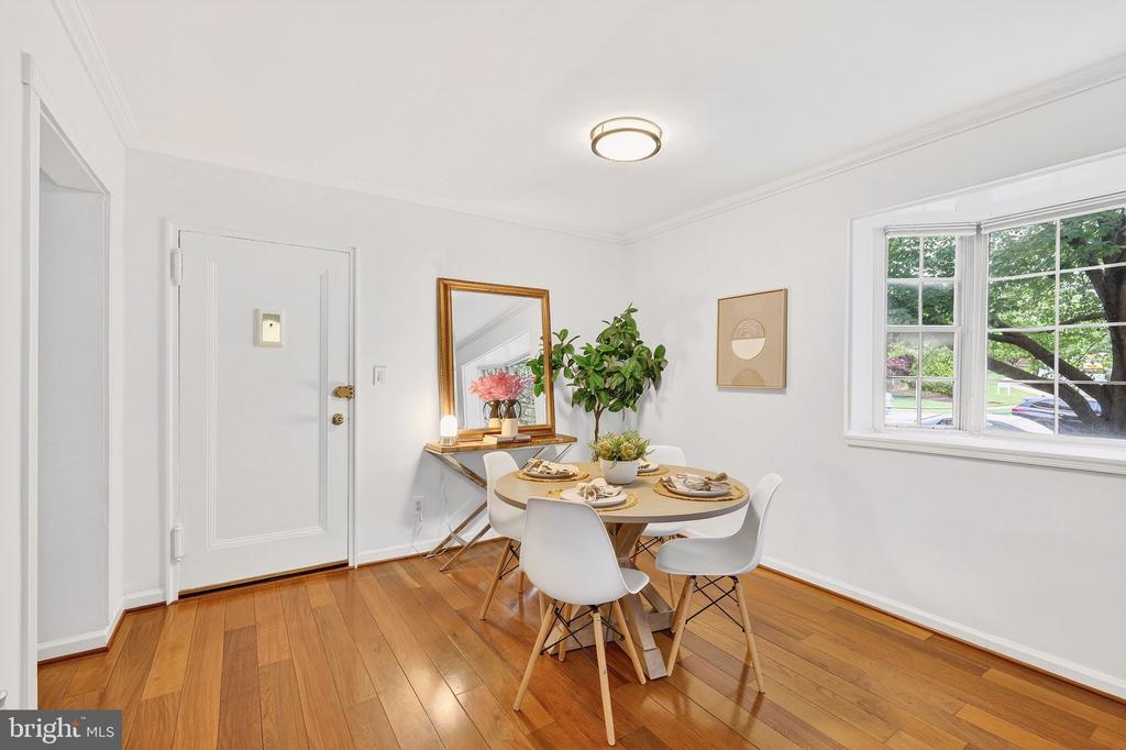 Residential in FALLS CHURCH 5