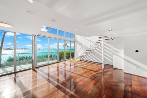 bl-25-1331 Brickell Bay Dr, Miami, FL, 33131-3690 | Card Image