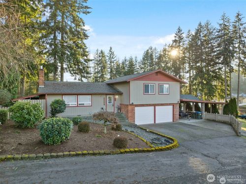 203 E Parkwood Ct, Napavine, WA, 98532-9647 | Card Image