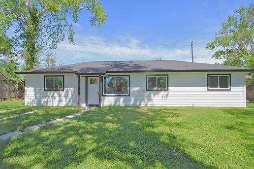 10910 Fullerton Dr, Houston, TX, 77043-1908 | Card Image