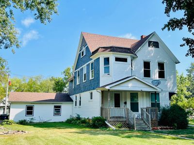 224 W Seminole Street, House other with 5 bedrooms, 2 bathrooms and 2 parking in Dwight IL | Image 1