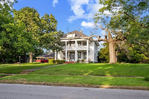 1114 S Houston Ave, Denison, TX, 75021-6607 | Card Image