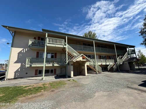 325 Irwin St, Anchorage, AK, 99508-1235 | Card Image