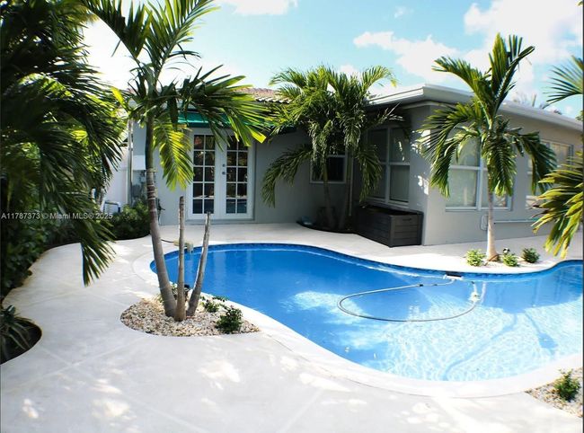 1614 Se 10 Th Ave, House other with 3 bedrooms, 2 bathrooms and null parking in Deerfield Beach FL | Image 22
