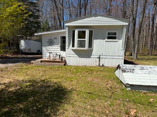 202 Highland Dr, Roscommon, MI, 48653-8780 | Card Image