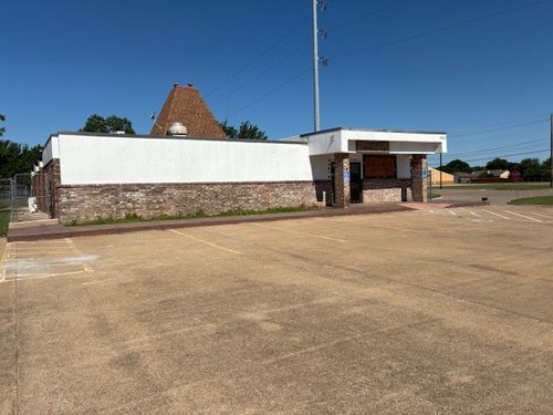 2222 Deer Meadow Dr, Garland, TX, 75044-7152 | Card Image