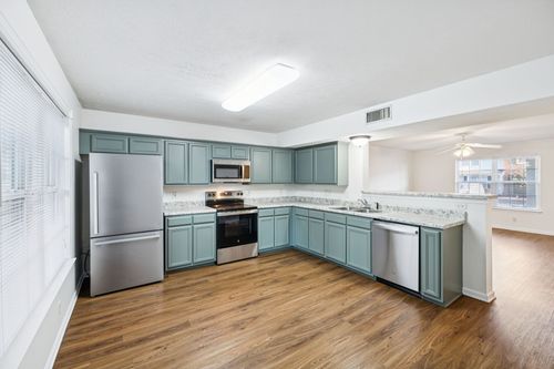 354 Arapaho Dr, Murfreesboro, TN, 37128-5843 | Card Image