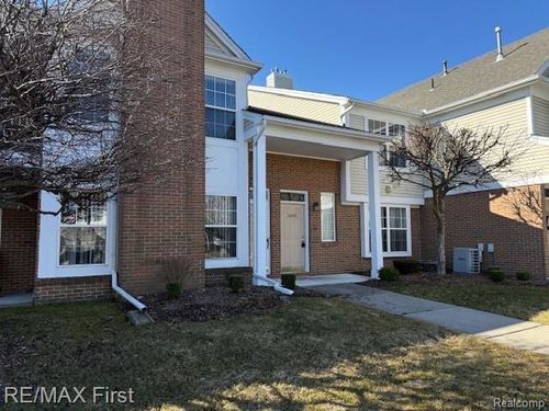 16640 Glenmoor Blvd, Macomb, MI, 48044-5212 | Card Image