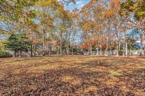 37 Nemasket Rd, Falmouth, MA, 02540-4130 | Card Image