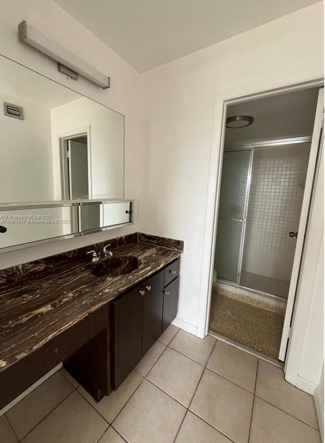 APT-214 - 7300 Nw 17 Th St, Condo with 2 bedrooms, 2 bathrooms and null parking in Plantation FL | Image 9