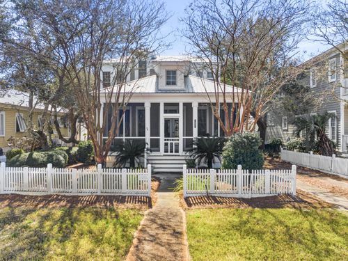 97 Sarasota St, Miramar Beach, FL, 32550-4689 | Card Image