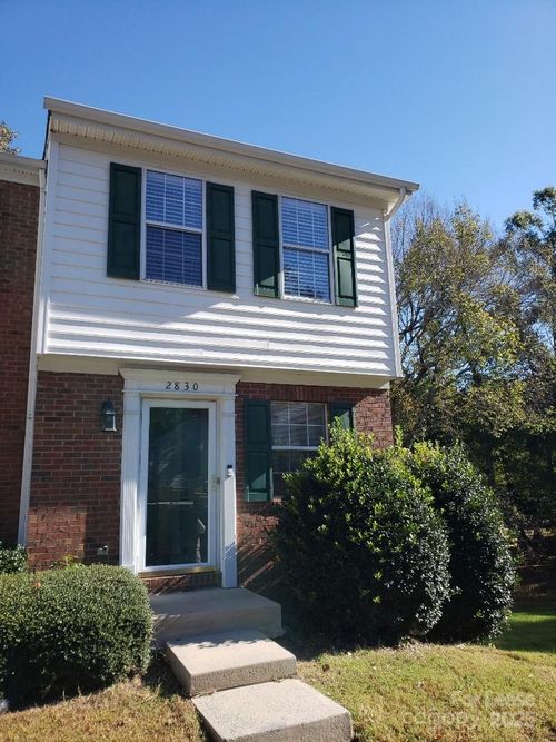 2830 Hosta Dr, Charlotte, NC, 28269-3052 | Card Image