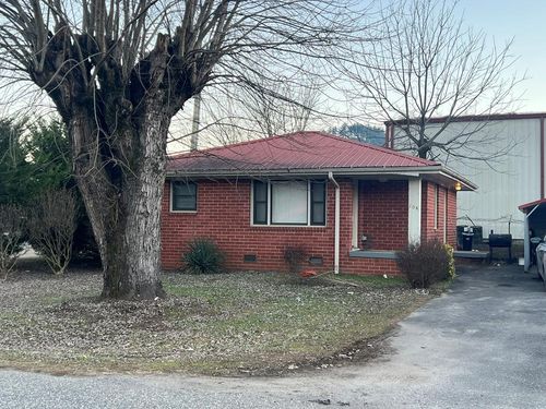 44 Laura St, Robbinsville, NC, 28771-7708 | Card Image