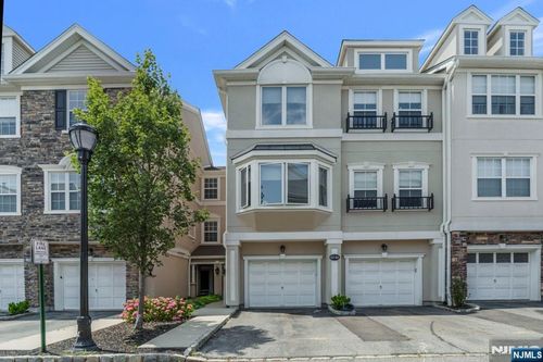 84 George Russell Way, Clifton, NJ, 07013-2656 | Card Image