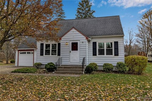 4012 Crescent Dr, North Tonawanda, NY, 14120-1365 | Card Image