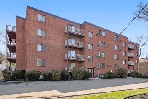 apt-16-295 Main St, Reading, MA, 01867-3615 | Card Image