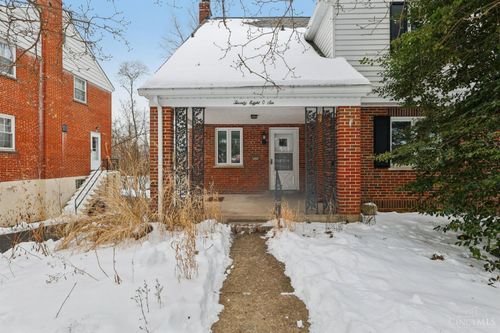 2806 Losantiridge, Columbia Twp, OH, 45213 | Card Image