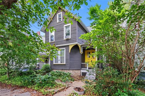 18 Hickory St, Rochester, NY, 14620-1212 | Card Image