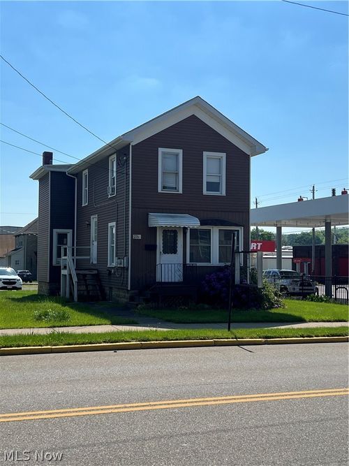 276 N Market, East Palestine, OH, 44413 | Card Image