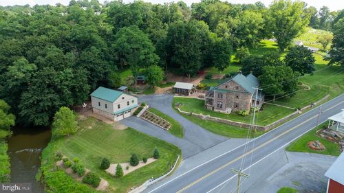 335 N Clay Rd, LITITZ, PA, 17543-7411 | Card Image