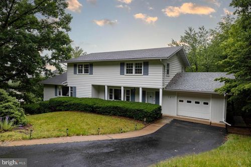 1217 Windsor Rd, HARRISONBURG, VA, 22801-3525 | Card Image