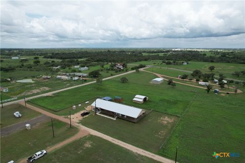 33 Private Road 4001, Yoakum, TX, 77995 | Card Image