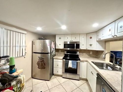 312-3905 N Nob Hill Rd, Sunrise, FL, 33351-5866 | Card Image