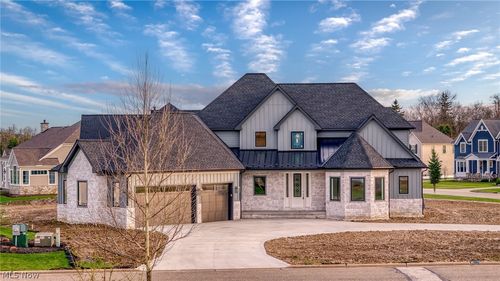 405 Club Dr W, Aurora, OH, 44202 | Card Image