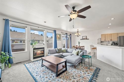 7104 88th Avenue Ct Sw, Lakewood, WA, 98498-4082 | Card Image