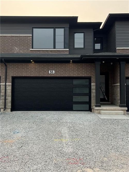 56-4552 Portage Rd, Niagara Falls, ON, L2E0B8 | Card Image