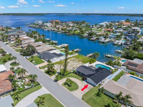 12125 6th St E, TREASURE ISLAND, FL, 33706-2931 | Card Image